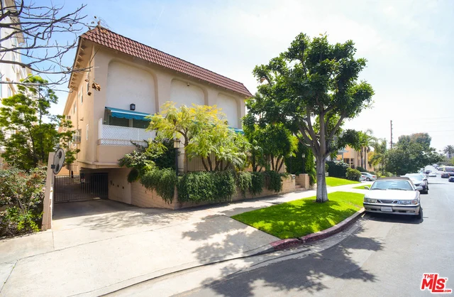 11836 Mayfield #9, Los Angeles, CA 90049