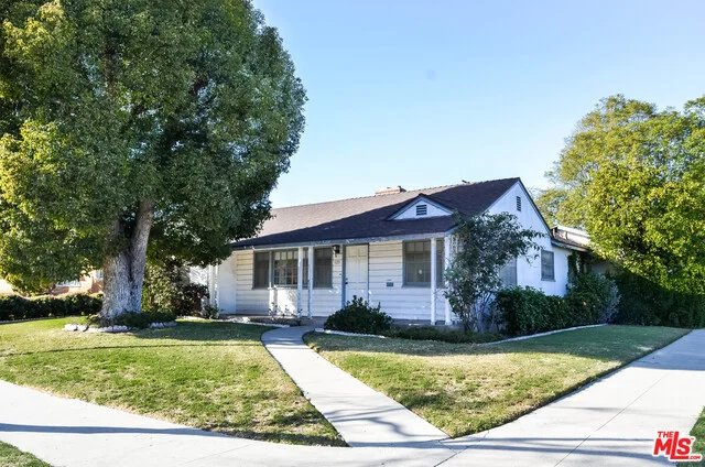 5201 Rodeo, Los Angeles, CA 90016