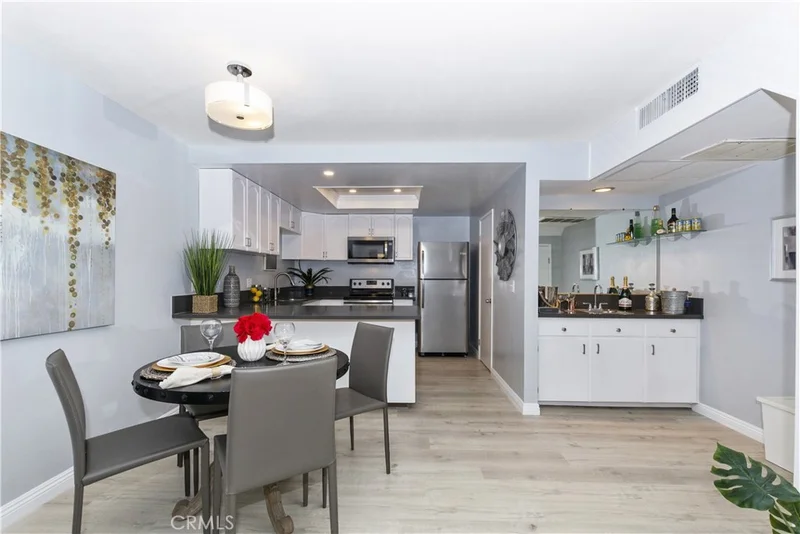 2700 Brea #6, Fullerton, CA 92835
