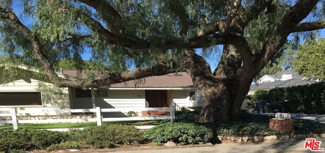 19 Dapplegray, Rolling Hills Estates, CA 90274