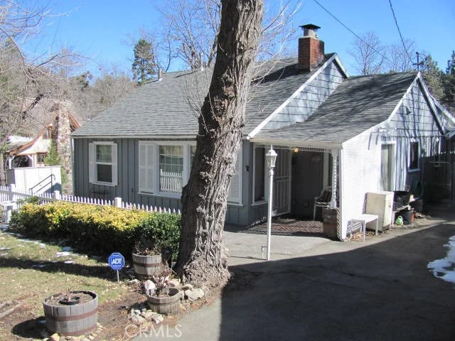 22622 Waters, Crestline, CA 92325