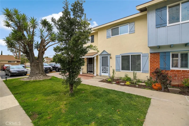 10169 Holburn, Huntington Beach, CA 92646