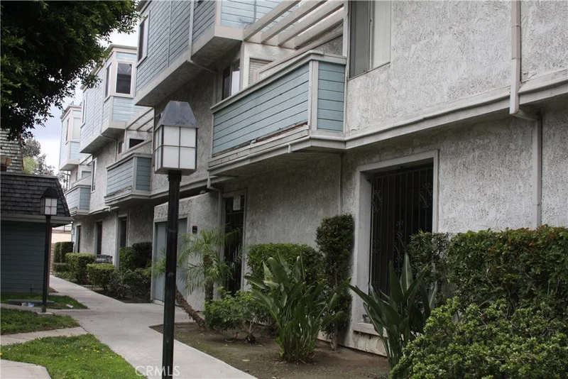 125 South #214, Anaheim, CA 92805