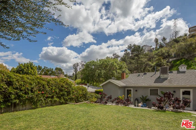 8531 Appian, Los Angeles, CA 90046