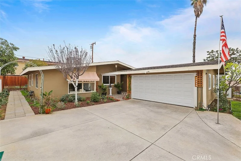 630 Valencia, La Habra, CA 90631