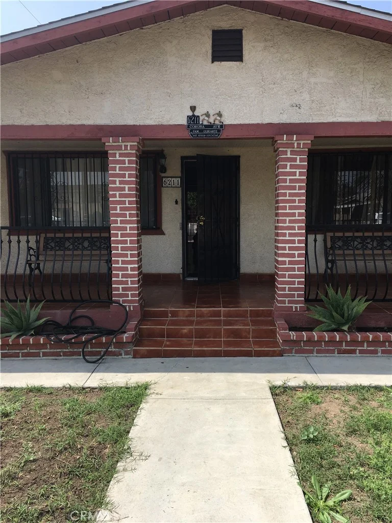 6211 Corona, Bell, CA 90201