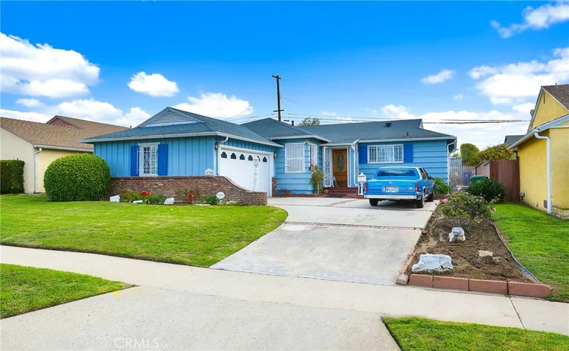 11720 Atkinson, Hawthorne, CA 90250