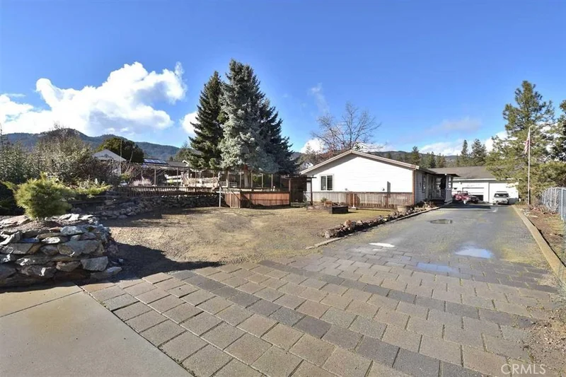 1010 Lane, Yreka, CA 96097
