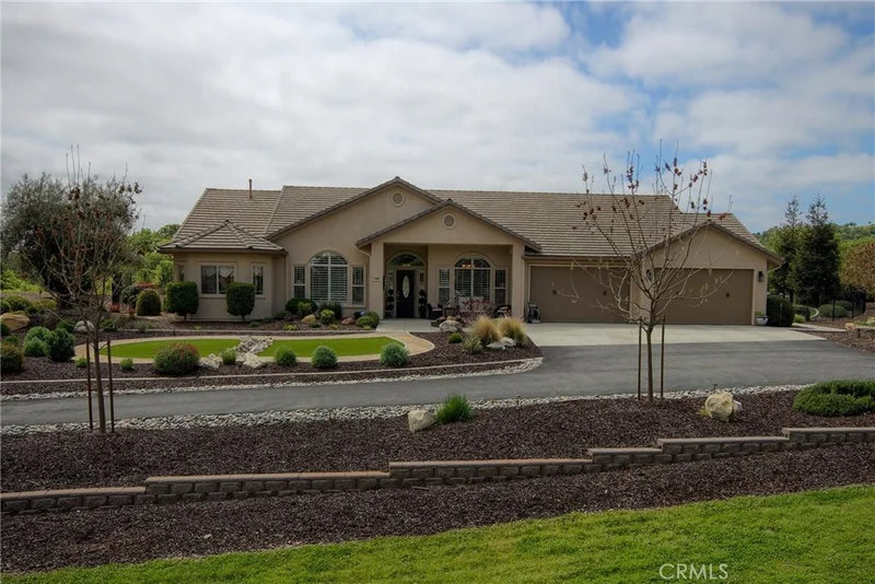 255 Via Del Salinas, Paso Robles, CA 93446