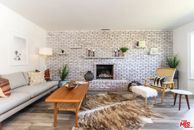 6128 75th, Los Angeles, CA 90045