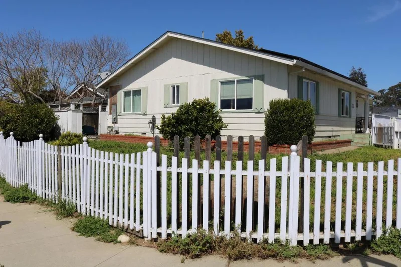 1125 Darlene, Santa Cruz, CA 95062