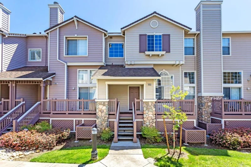 1253 Fairweather Lake, San Jose, CA 95131