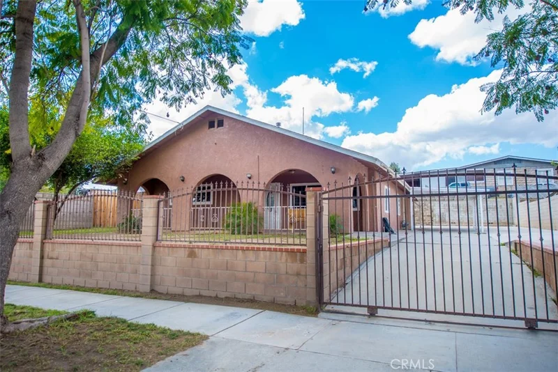 427 5th, Colton, CA 92324