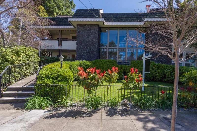 257 Arlington #104, Redwood City, CA 94062