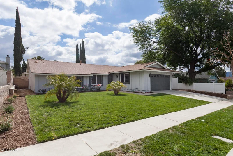 2536 Loretta, Simi Valley, CA 93065