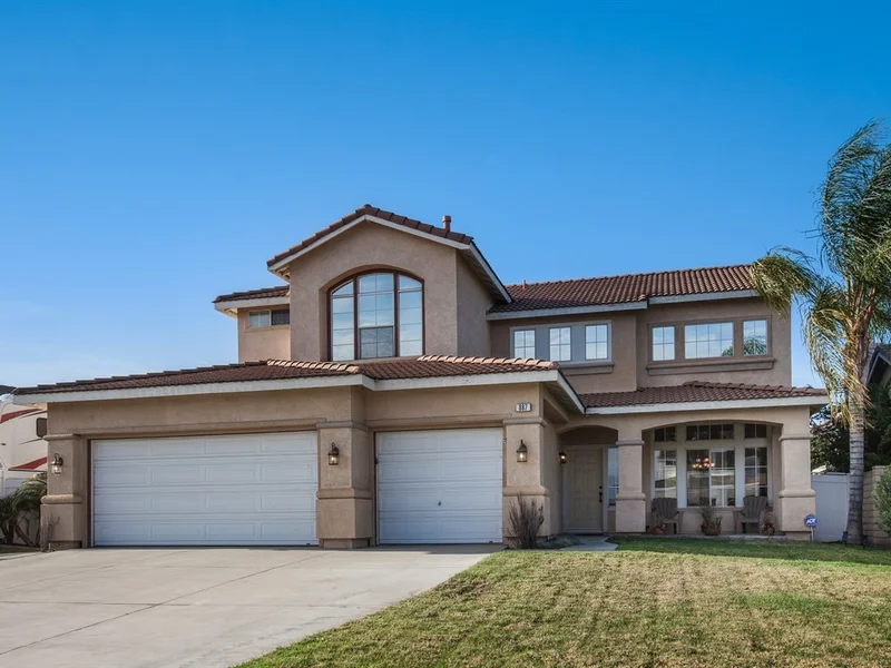 887 Big Spring, Corona, CA 92880