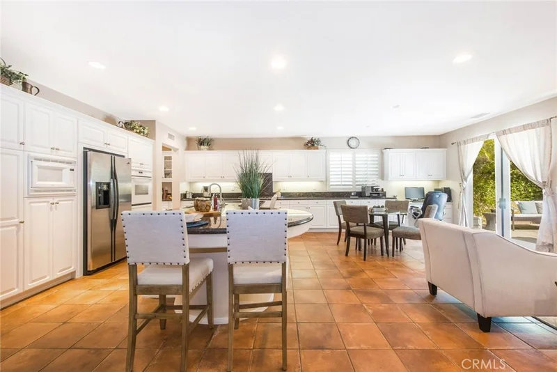 9 Flora Springs, Irvine, CA 92602