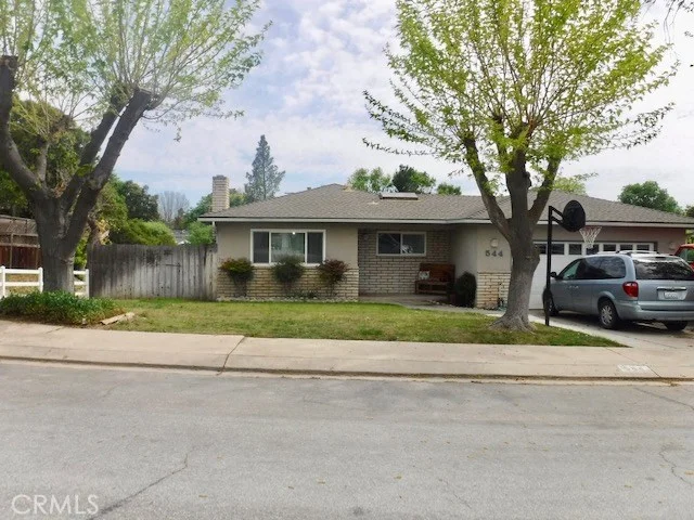 544 Moss Avenue, Paso Robles, CA 93446