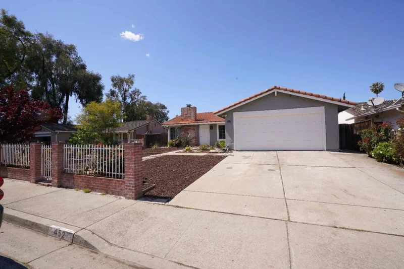 452 Benefit, San Jose, CA 95133