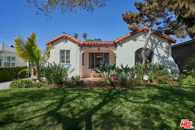 3027 Oakhurst, Los Angeles, CA 90034