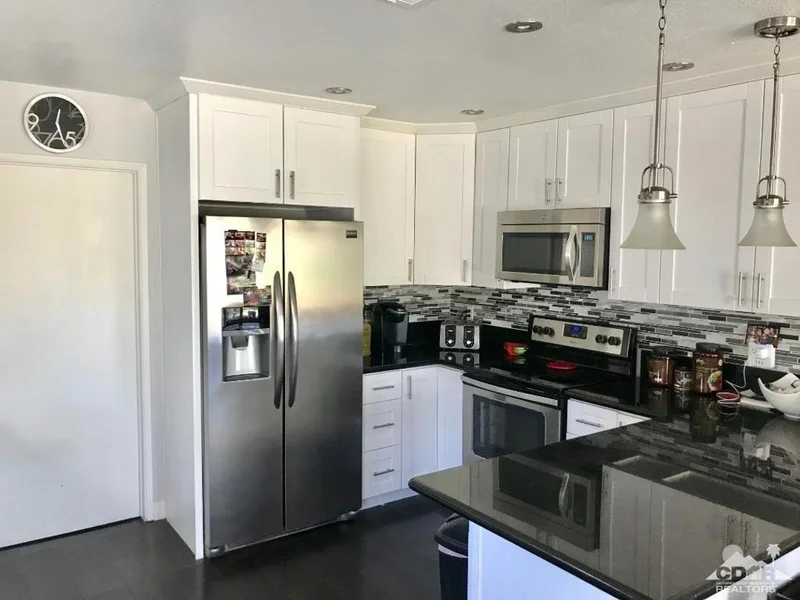42380 Warner, Palm Desert, CA 92211