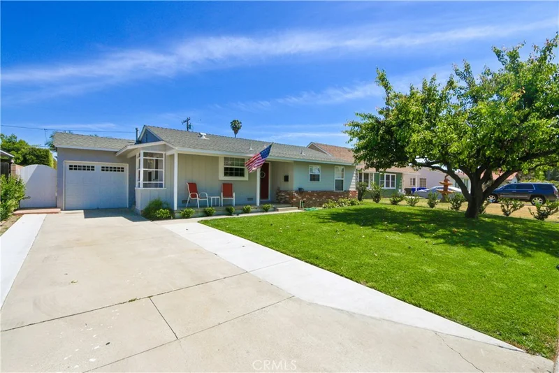 9128 Haledon, Downey, CA 90240