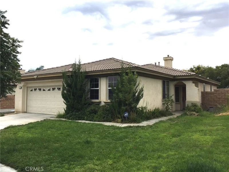 225 Columbia, Hemet, CA 92544