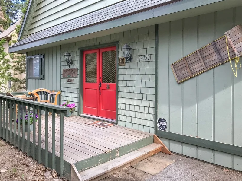 27320 Maplewood, Lake Arrowhead, CA 92352