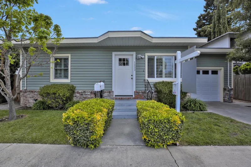 1233 Johnson, Redwood City, CA 94061