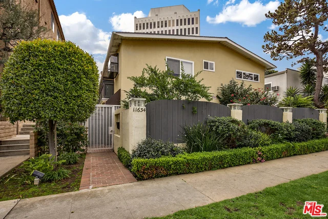 11634 Gorham #201, Los Angeles, CA 90049