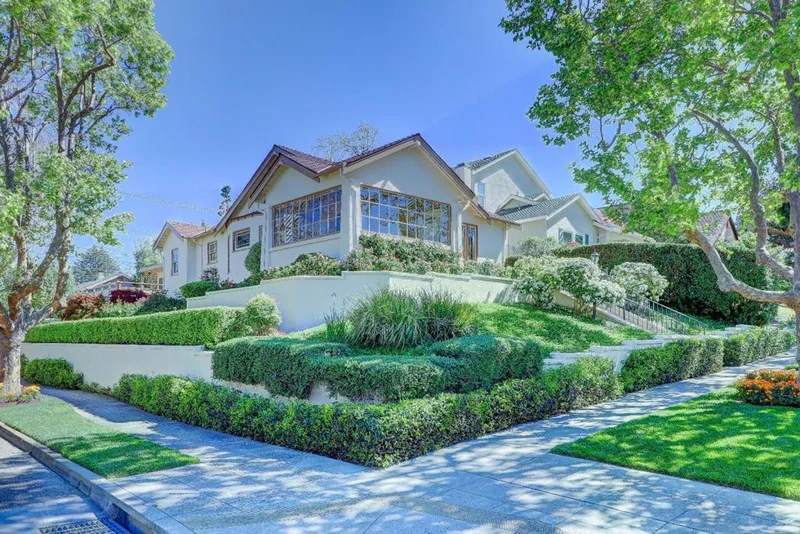 2701 Hillside, Burlingame, CA 94010