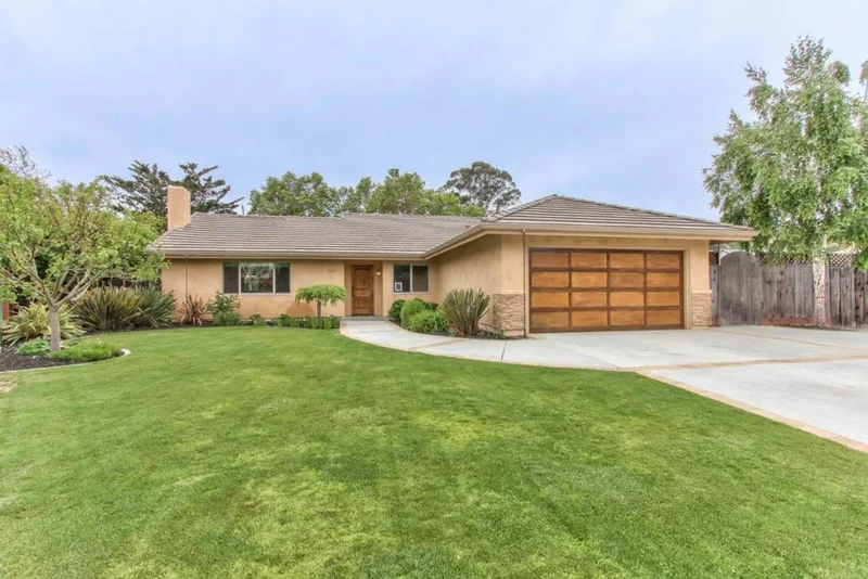 23107 Espada, Salinas, CA 93908