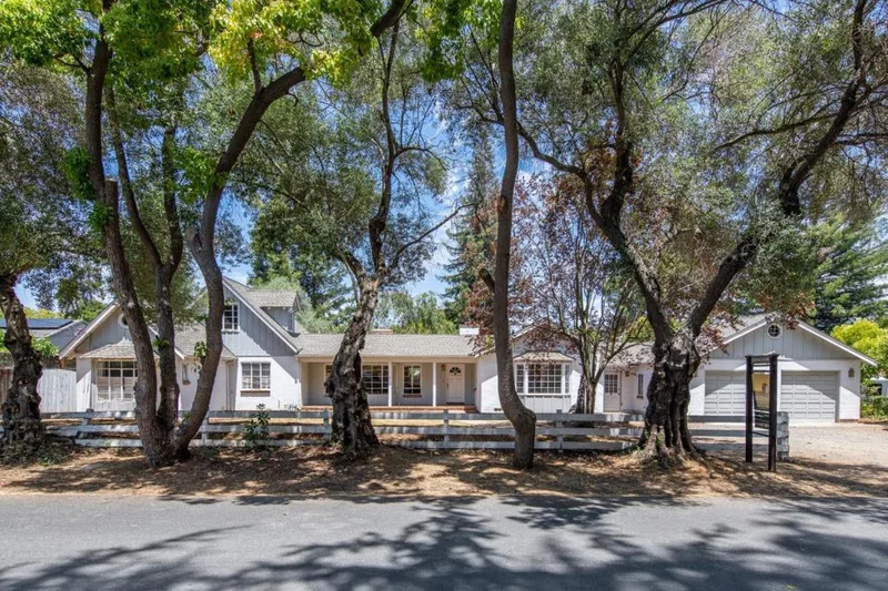 119 Coronado, Los Altos, CA 94022