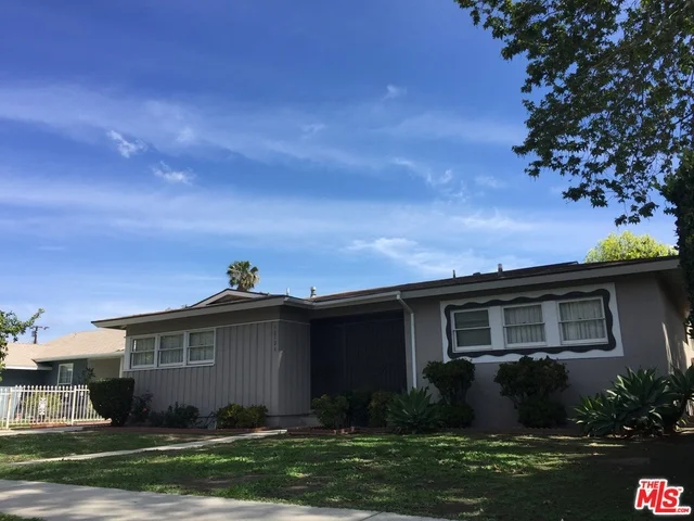 10126 Gaviota, Granada Hills, CA 91343