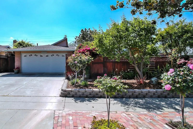 2544 Glenrio, San Jose, CA 95121
