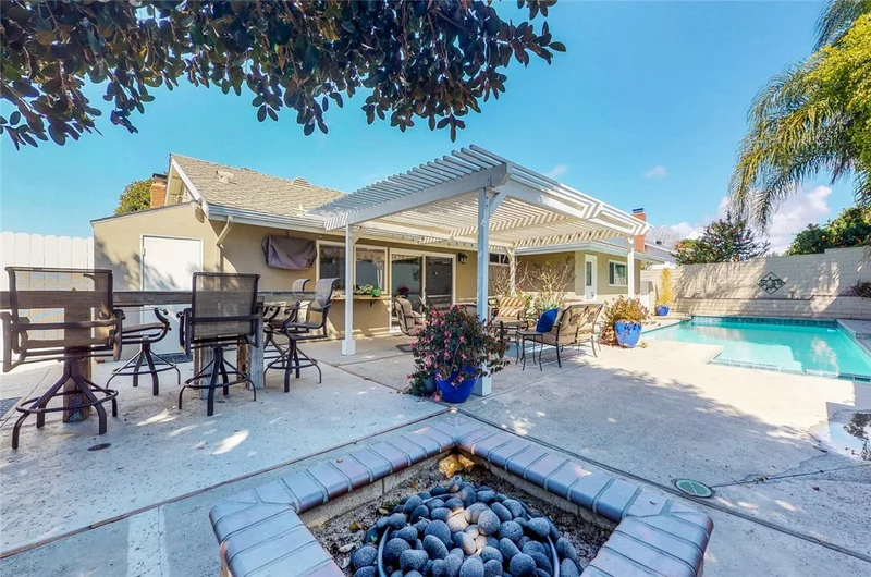 29496 Vista Plaza, Laguna Niguel, CA 92677
