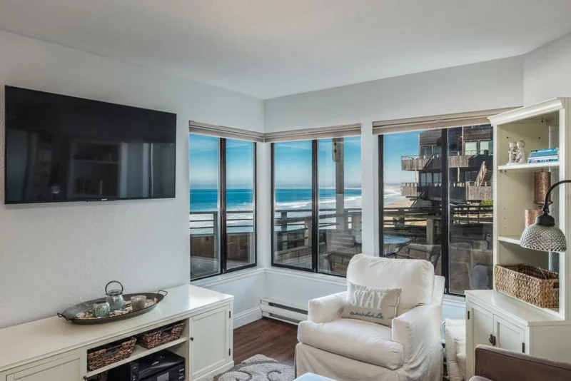 1 Surf #122, Monterey, CA 93940