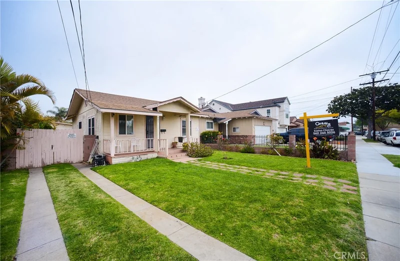 421 Magnolia, Inglewood, CA 90301