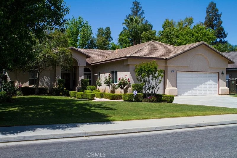 1005 Sioux Creek, Bakersfield, CA 93312