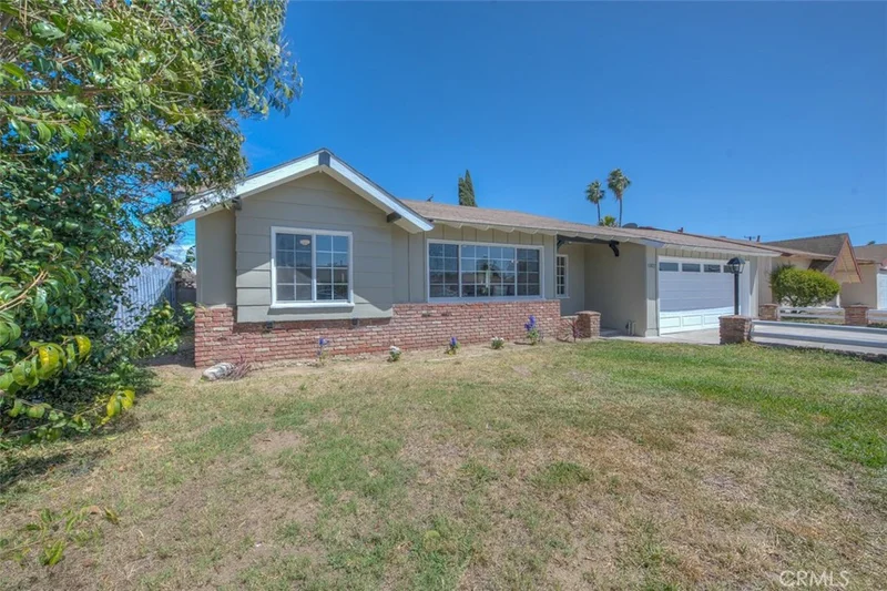 11822 Holyoak, Garden Grove, CA 92840
