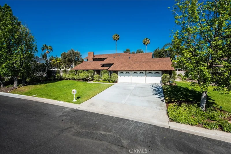 10292 Camden, Villa Park, CA 92861