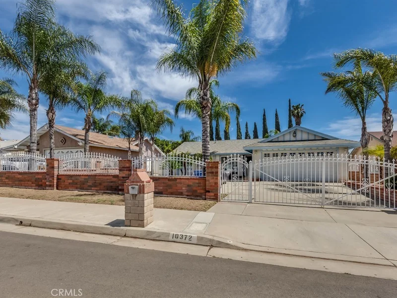 10372 Adriana, Riverside, CA 92505