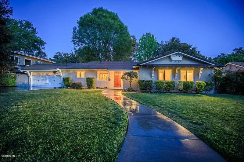 554 Rosario, Thousand Oaks, CA 91362