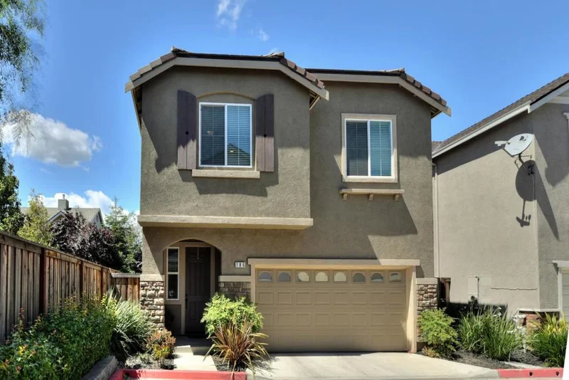 186 Sturla, Gilroy, CA 95020