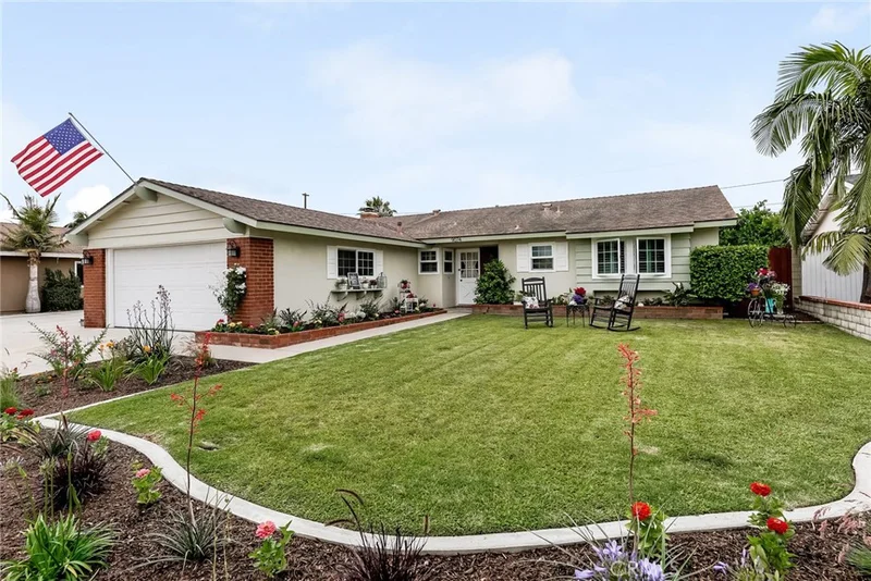 9074 Cardinal Avenue, Fountain Valley, CA 92708