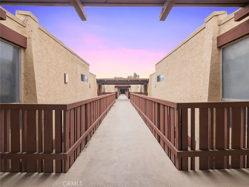 1000 Macarthur #103, Santa Ana, CA 92707
