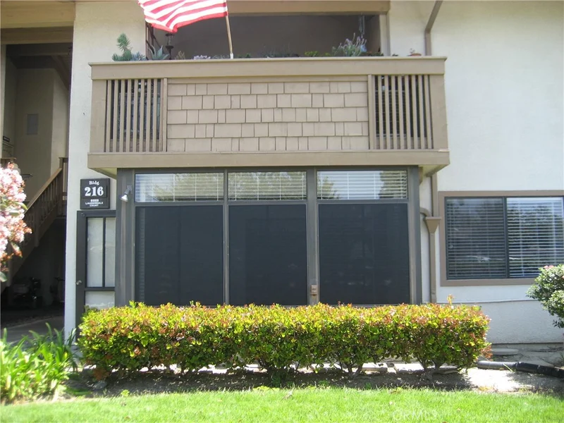 8888 Lauderdale #216A, Huntington Beach, CA 92646