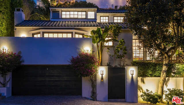 8481 Hollywood, Los Angeles, CA 90069