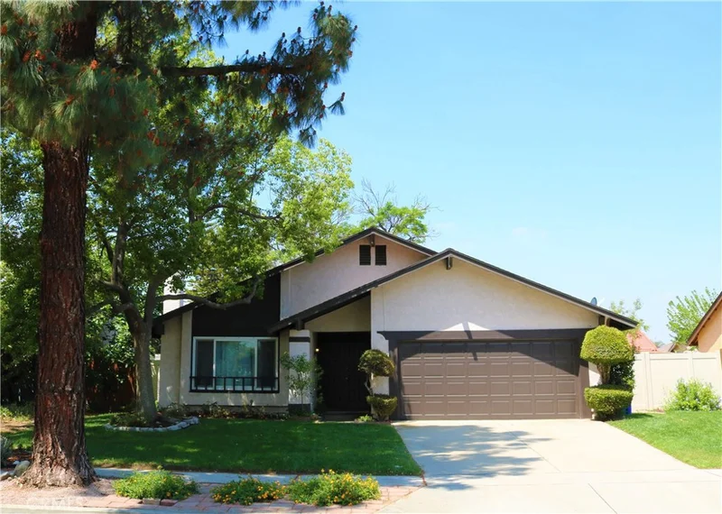 8870 Frankfort, Fontana, CA 92335