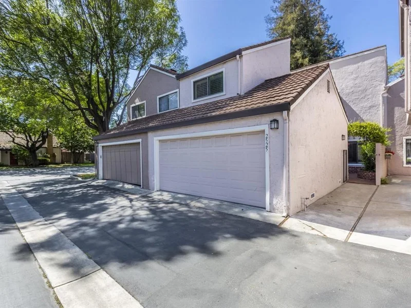 2525 Royalridge, Santa Clara, CA 95051